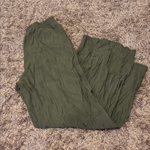 H&M Crinkled palazzo Green Wide-Leg Pants with pockets Sz M - Picture 7 of 14